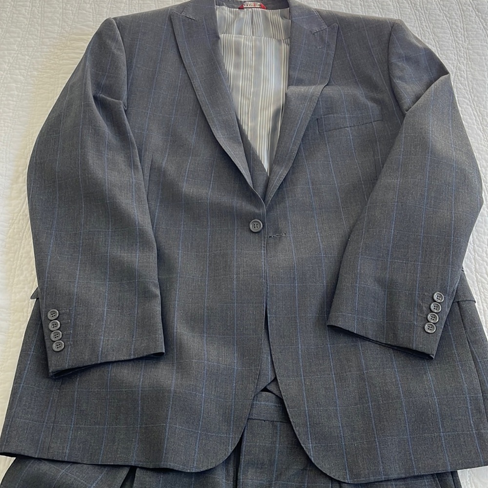 Men Suite